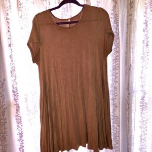 Soft Tan tee shirt dress with POCKETS!!!
